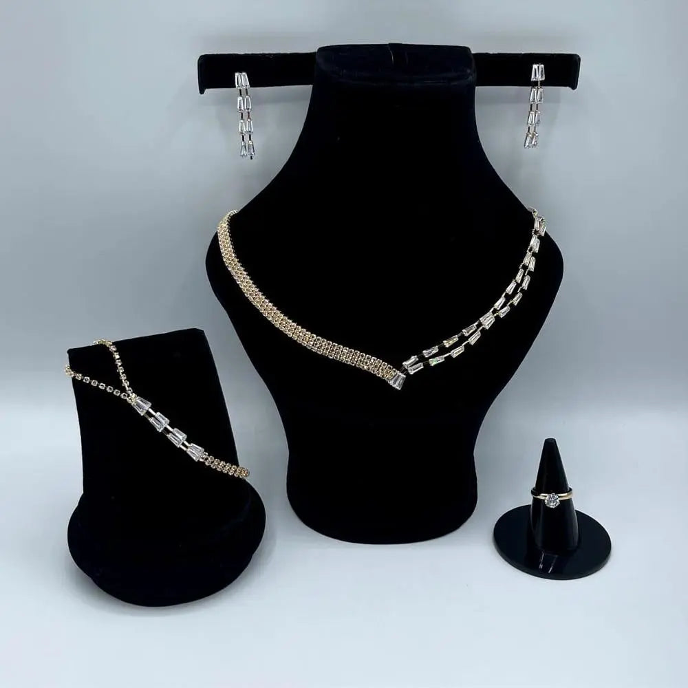 Necklace Set DHM